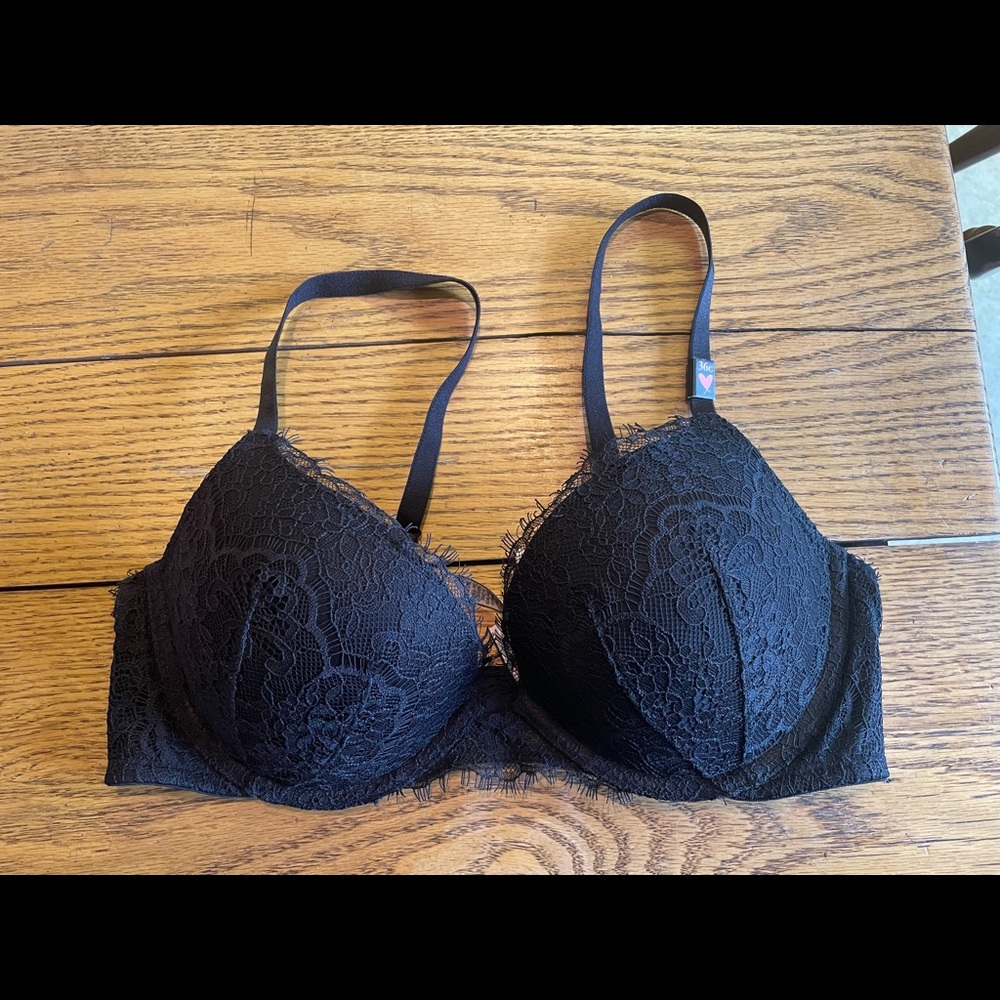 Brand new never worn VIctoria Secret “dream angels push up”